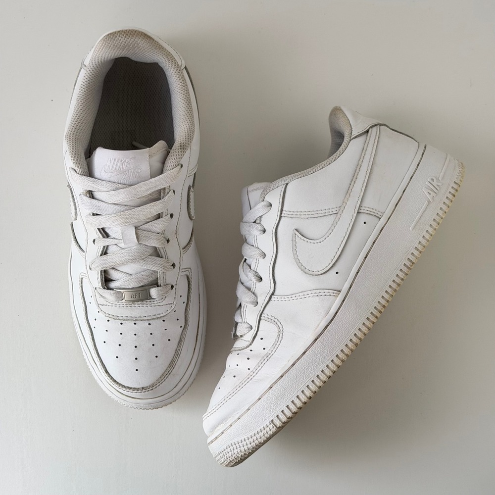 Nike Air Force 1 Low Womens 8.5 White Leather Sneaker Casual Retro Y2K Classic